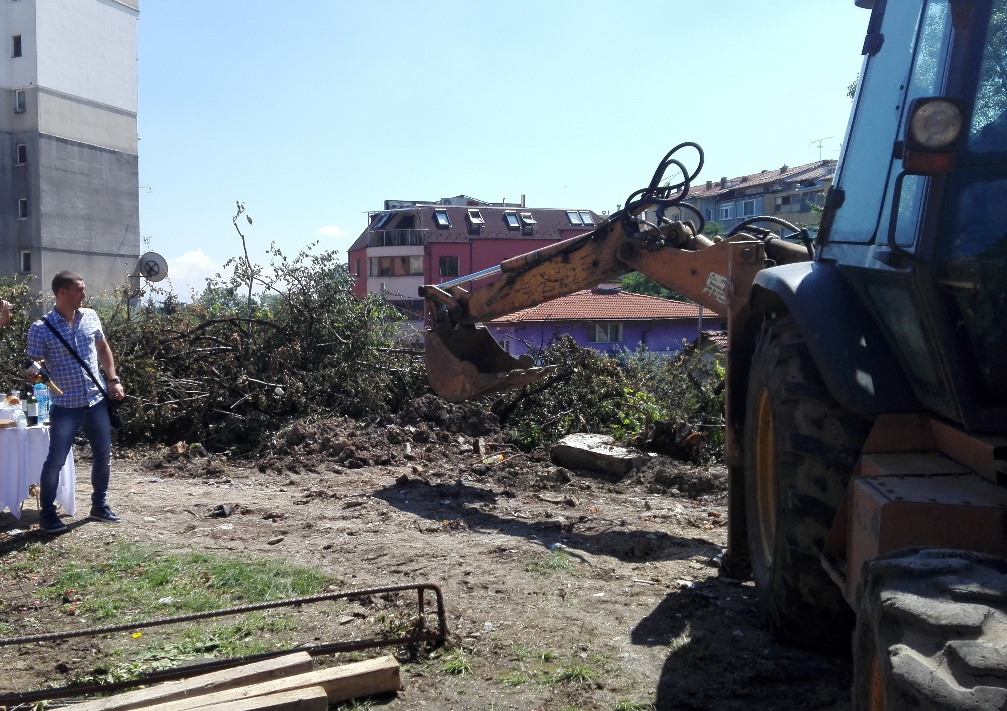 Първа копка - Жилищна сграда Рея - Изглед 2